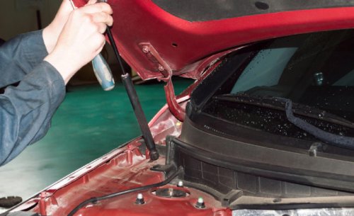 La pieza olvidada del coche que puede arruinar una ITV: cuesta poco, pero casi nadie la revisa
