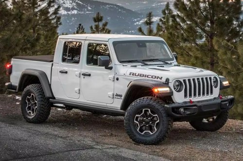 Triunfos y desastres de la resurrección de coches del pasado