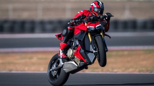 The performance naked that makes sports bikes feel unnecessary