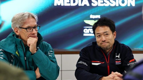 Aston Martin escucha a Alonso para mejorar el AMR26: “Hemos trabajado muchísimo en cada detalle que nos ha comentado”
