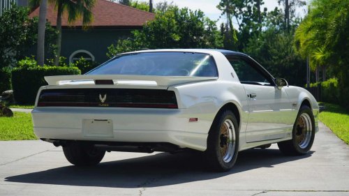 10 T-top coupes to jump on before prices spike