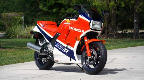 Honda’s forgotten V4 superbike was pure mechanical theater