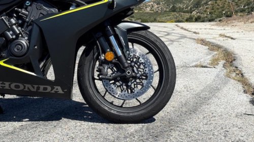 The 2026 Honda CBR650R's e-clutch is better than a quickshifter (and not just for newbies)