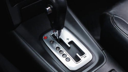 ¿Qué significa la letra 'D' del coche automático? La respuesta es más sencilla de lo que casi nadie cree y evita averías importantes