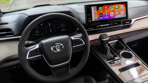 Toyota, This Toyota Sienna alternative has more power at a cheaper price point