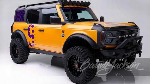 RealTruck built Joe Burrow a Bronco, and now he's selling it for charity