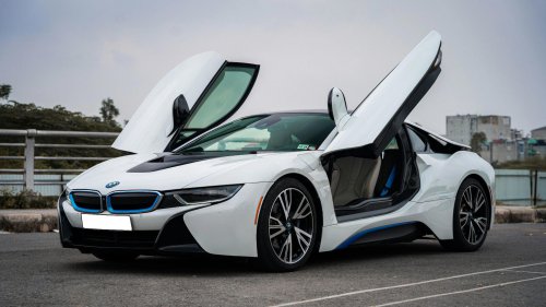 10 overhyped cars that disappointed everyone &amp; 10 that lived up to it