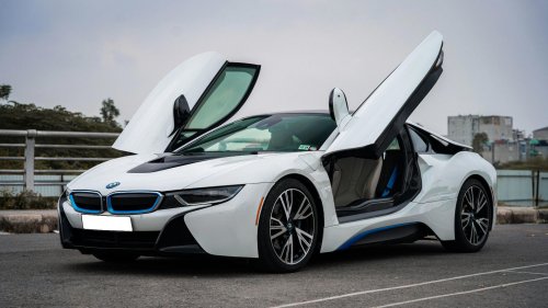 10 overhyped cars that disappointed everyone &amp; 10 that lived up to it