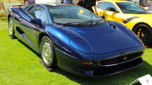 10 overhyped cars that disappointed everyone &amp; 10 that lived up to it