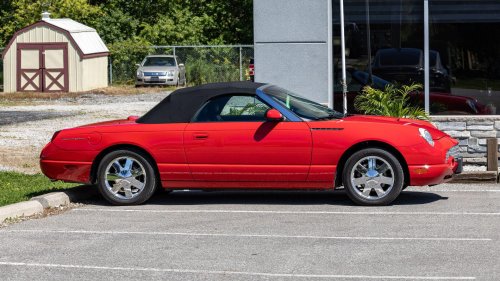 10 overhyped cars that disappointed everyone &amp; 10 that lived up to it