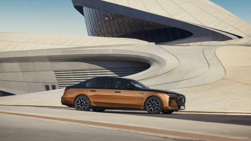 BMW i7: The luxury EV sedan that understands the assignment