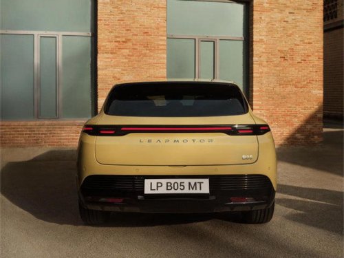 El Leapmotor B05 llega a España: un deportivo eléctrico fabricado en Zaragoza por menos de 20.000 euros