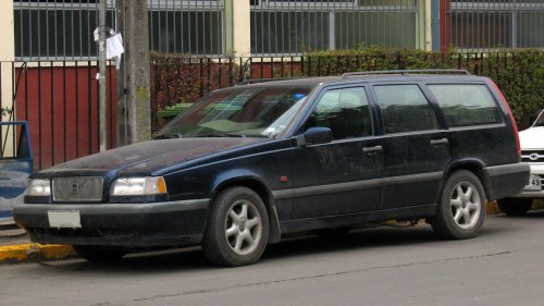 20 cars that defined suburbia in the 1990s