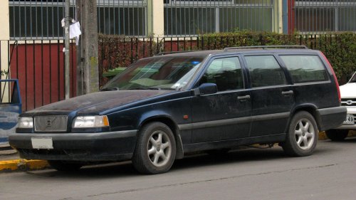 20 cars that defined suburbia in the 1990s