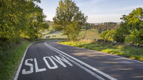 11 tips to safely tow a trailer or camper