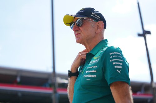 El AMR26 mancha a Newey