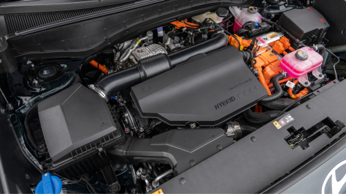 This mainstream SUV gives luxury SUVs a run for their money