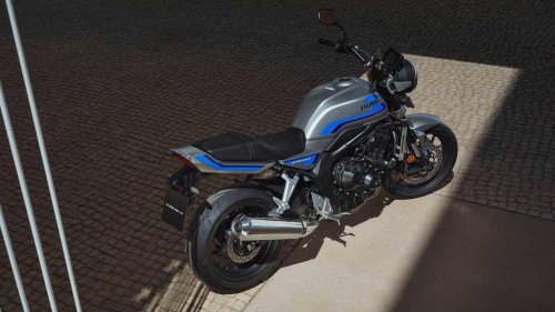 Honda’s new inline-four bike is a Yamaha XSR killer