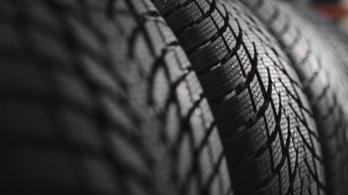 Why police forces use special tires for their cars and cruisers