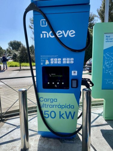 La 'ansiedad del perrito caliente', el nuevo problema de los coches eléctricos