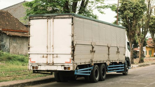 20 things you need to know before driving a truck