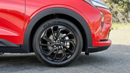 I knew the 2027 Chevrolet Bolt was cheap, I didn't expect it to be so cheerful