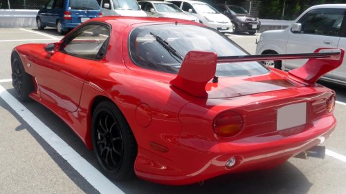 8 Japanese halo cars that became impossible to ignore in the 1990s