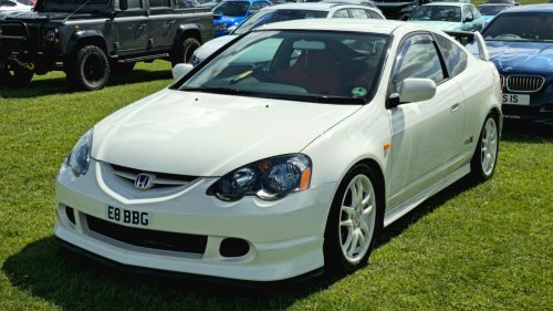 8 Japanese halo cars that became impossible to ignore in the 1990s
