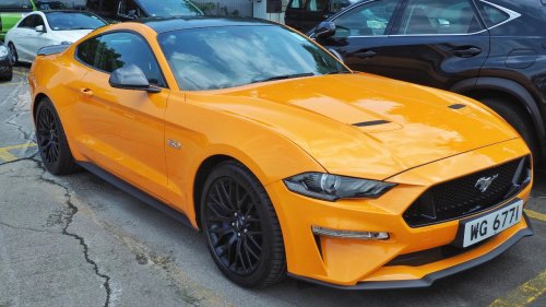 8 V8 performance cars from the 1980s that kept enthusiasts hopeful