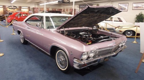 10 vintage V8 machines that made subtlety completely irrelevant