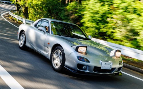 復活したマツダ「RX-7」 世界が称賛したスポーティなシルエットと気持ち昂る走りを、今一度全身で味わってみた