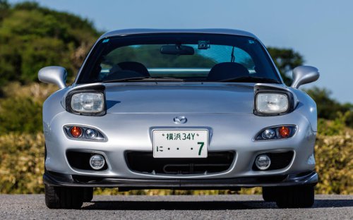 復活したマツダ「RX-7」 世界が称賛したスポーティなシルエットと気持ち昂る走りを、今一度全身で味わってみた