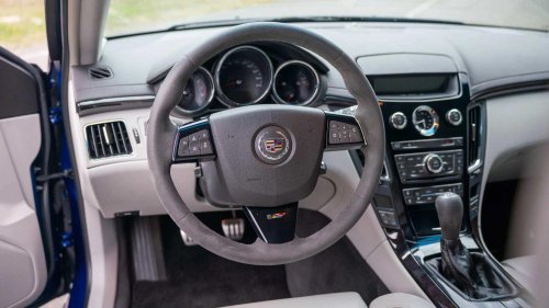 The forgotten luxury station wagon with a manual transmission and V8 power