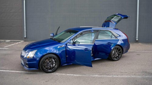 The forgotten luxury station wagon with a manual transmission and V8 power