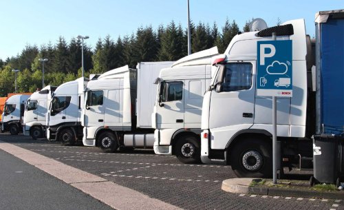 Aparece cada vez en más carreteras, pero pocos saben qué significa esta señal