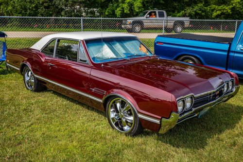 7 muscle cars that made big-block power feel completely unhinged