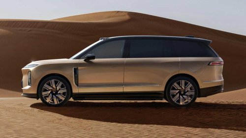 China's new Range Rover fighter has 47-speakers and a bespoke tea set