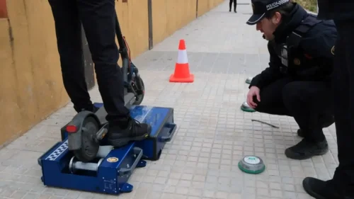Detenido en Cornellá por llevar un patinete eléctrico que se ponía a 139 km/h