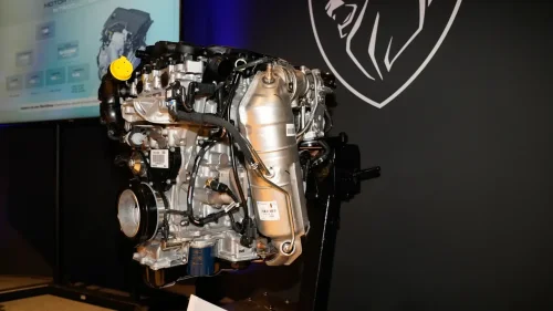 Stellantis tiene la solución para olvidar los motores PureTech: los gasolina turbo 100