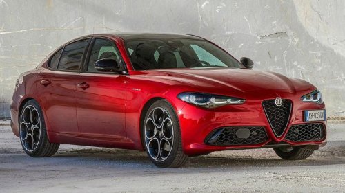 BMW, Con más de 9.000 € de descuento no tienes excusas, el sedán italiano que gana al BMW Serie 3 en dinámica revienta el segmento