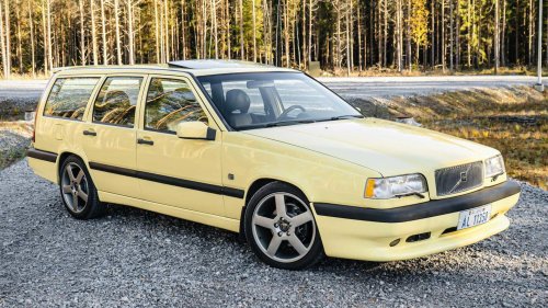 1995 Volvo 850 T-5R: The 240 HP racing wagon nobody remembers