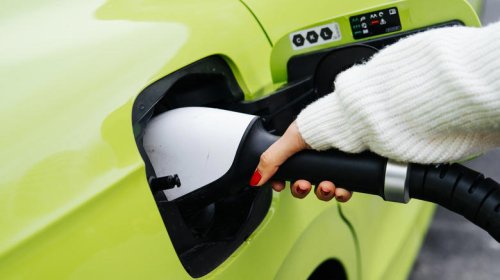5 simple tips for keeping your car's depreciation to a minimum