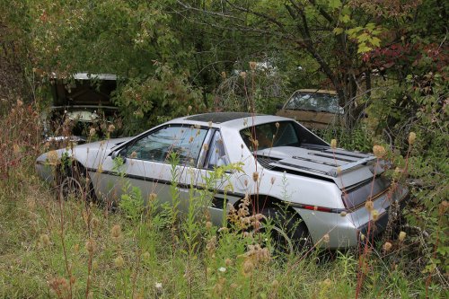 Tesoros encontrados en Ron's Auto Salvage en Allison, Iowa