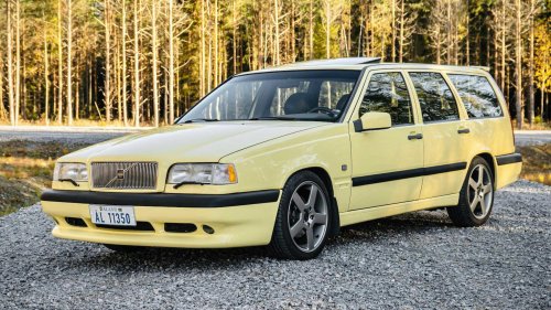 1995 Volvo 850 T-5R: The 240 HP racing wagon nobody remembers