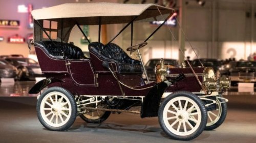 Which is the oldest American car brand?