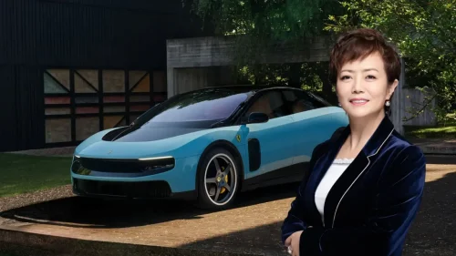 Le preguntan a Stella Li, número dos de BYD, por el Ferrari Luce: 