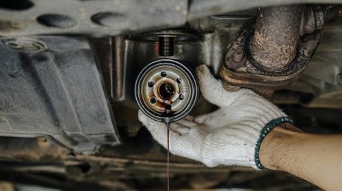 Can you clean and reuse an oil filter?