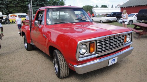 20 classic pickup trucks that still look amazing