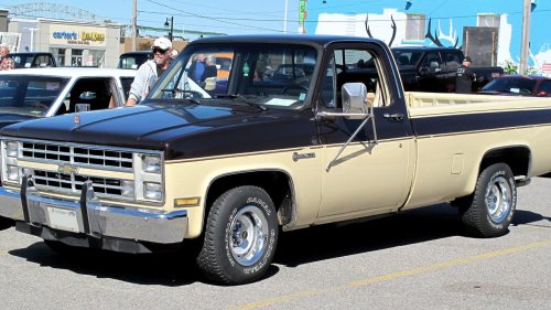 20 classic pickup trucks that still look amazing