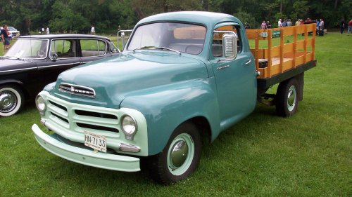 20 classic pickup trucks that still look amazing